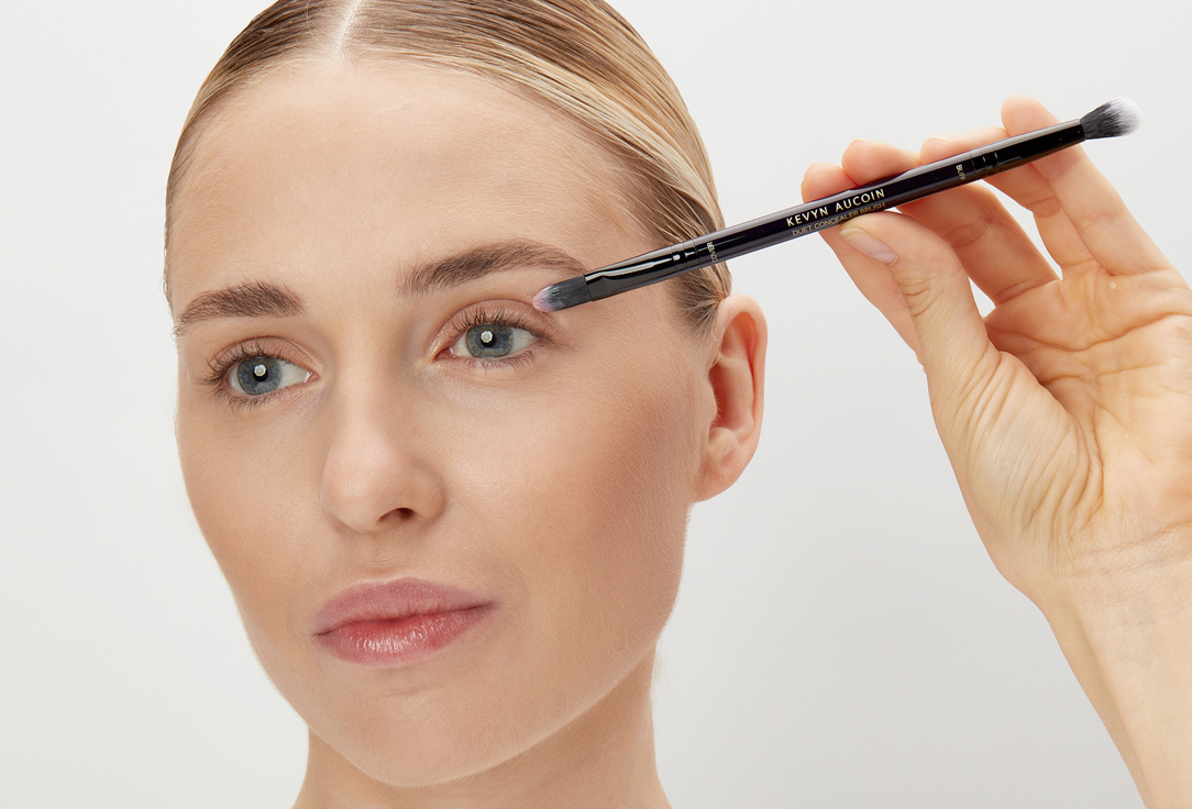 Kevyn Aucoin Concealer Brush Duet