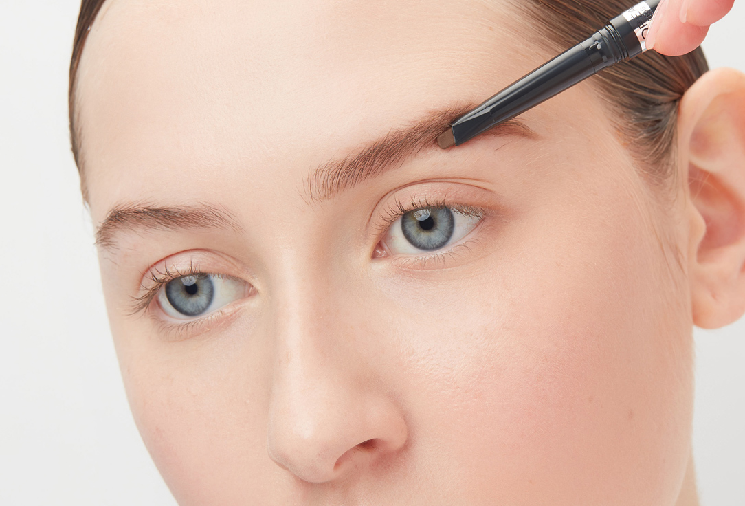 L'Oreal Paris Long-Lasting Eyebrow Pencil Infaillible Brows 6.0, Cool Blonde 3.6 g L'Oreal Paris Long-Lasting Eyebrow Pencil Infaillible Brows