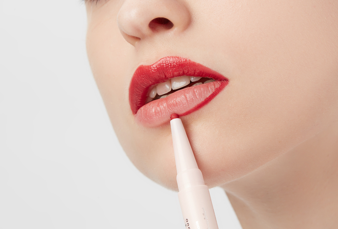 Pupa Contouring Lip Pencil & Shiny Lipstick 2-in-1 Vamp! Creamy Duo