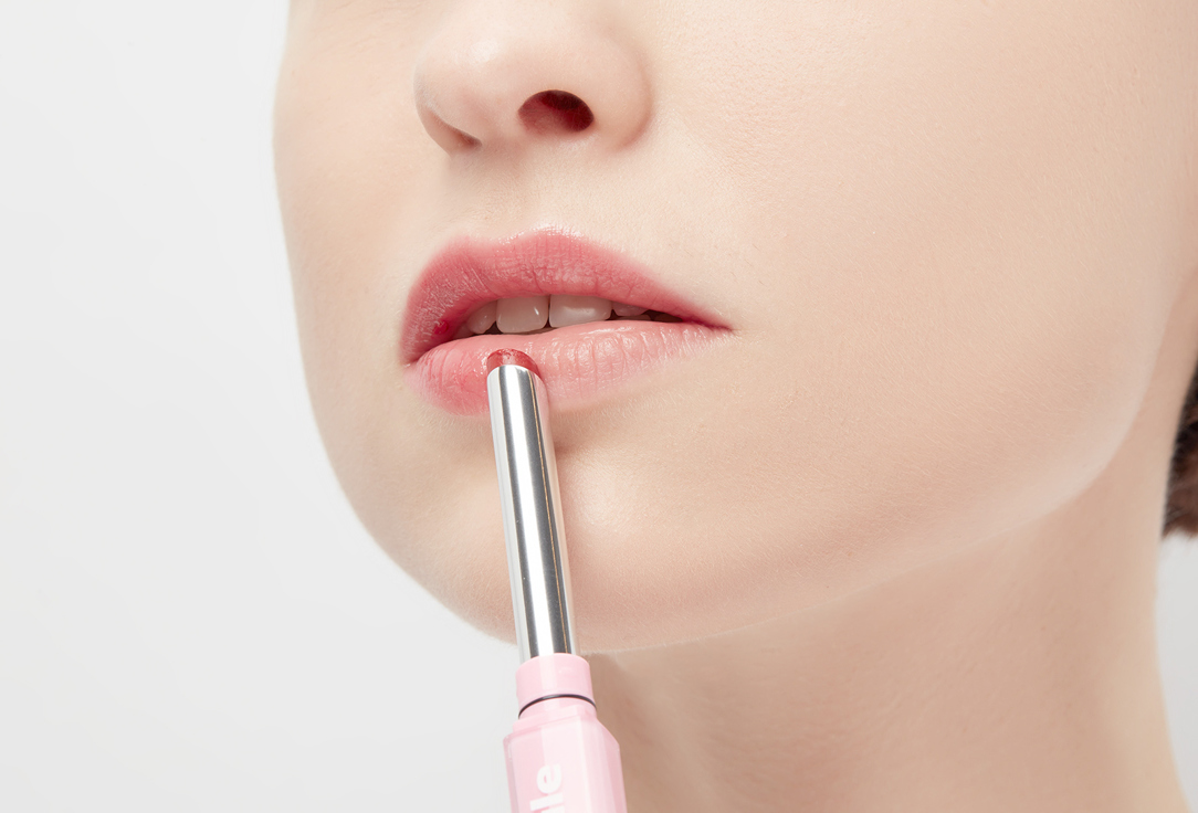 B.COLOUR PROFESSIONAL Moisturizing Lip Balm CAPSULE