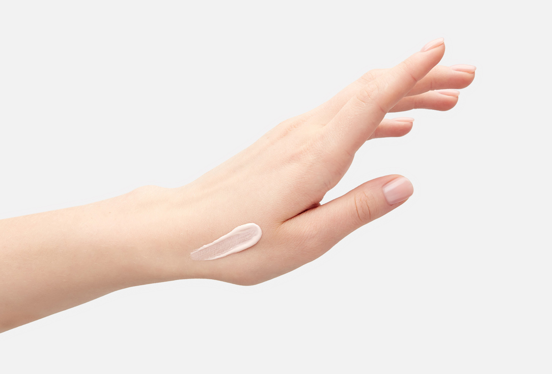 Clarins Makeup base that eliminates signs of fatigue SOS Primer