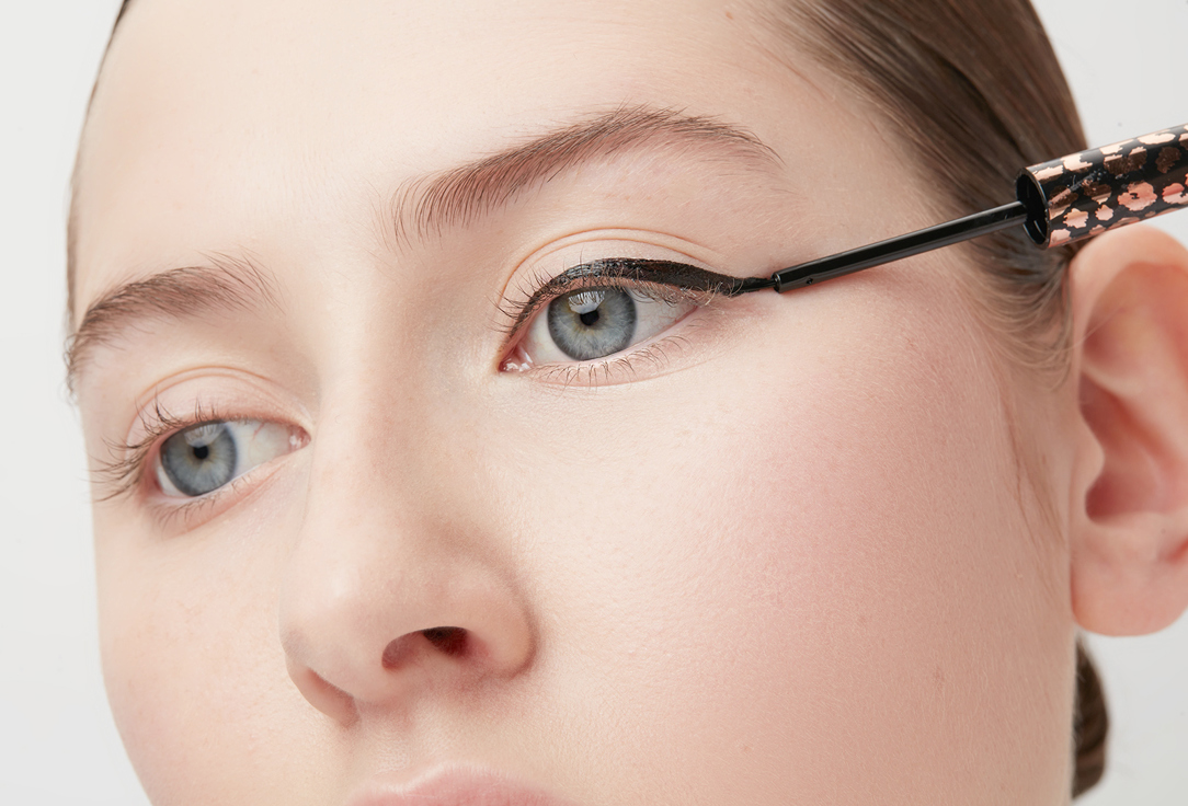 Stellary Waterproof eyeliner perfect wings
