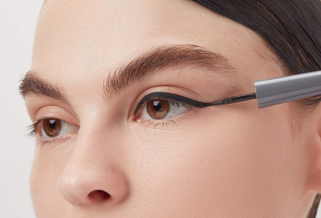 ALIX AVIEN Matte Liquid Eyeliner Black Matte Dipliner
