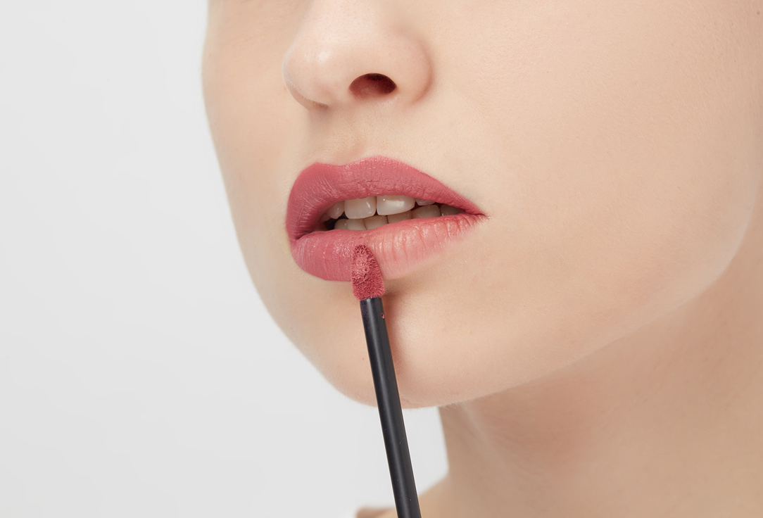 Radiant Professional Make-Up Liquid Lipstick Matt Lasting Lip Color 7, Gentle plum 9 ml Radiant Professional Make-Up Liquid Lipstick Matt Lasting Lip Color