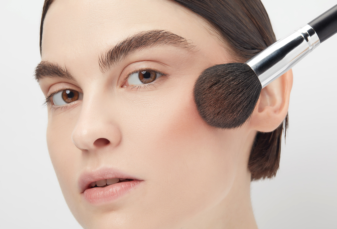 Radiant Professional Make-Up Bronzing Powder Air Touch Bronzer