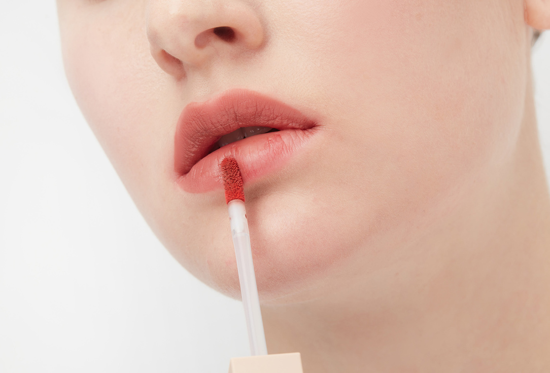 Thim Matte liquid lipstick With Hyaluronic Acid and Collagen