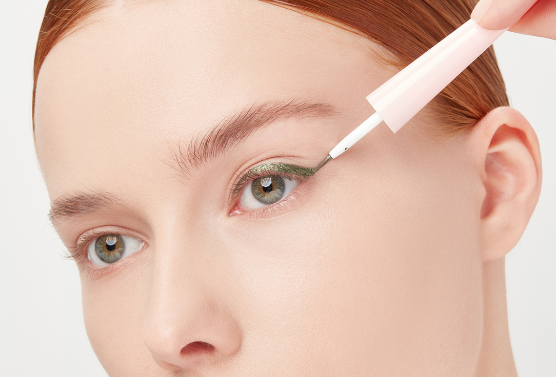 UNICORN GLOW. Liquid Eyeliner Dazzling