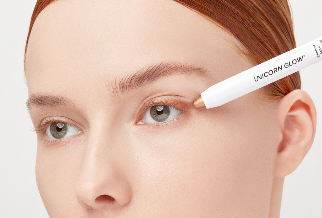 UNICORN GLOW. Stick Eyeshadow Shimmer