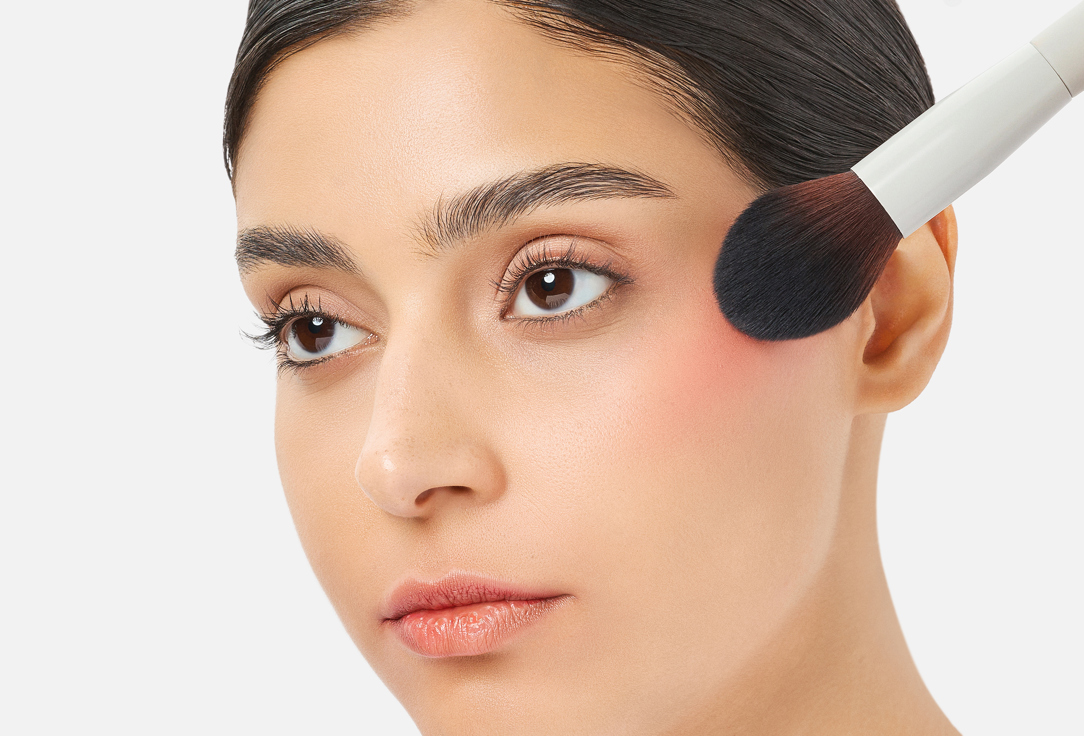 Lottie London Lightweight Smoothing Pressed Blush Ombre Powder Red hot 4 g Lottie London Lightweight Smoothing Pressed Blush Ombre Powder