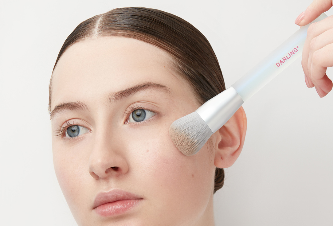 DARLING* Foundation brush Free Flow 02 1 pcs DARLING* Foundation brush Free Flow 02