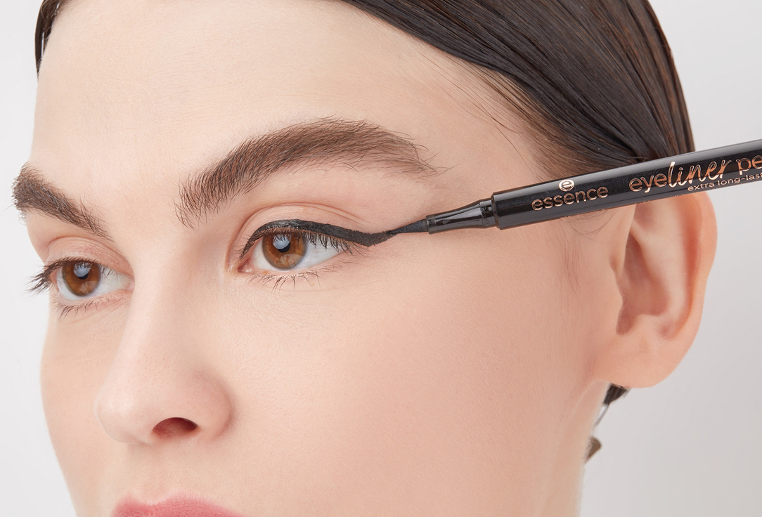 essence Liquid Eyeliner extra long-lasting