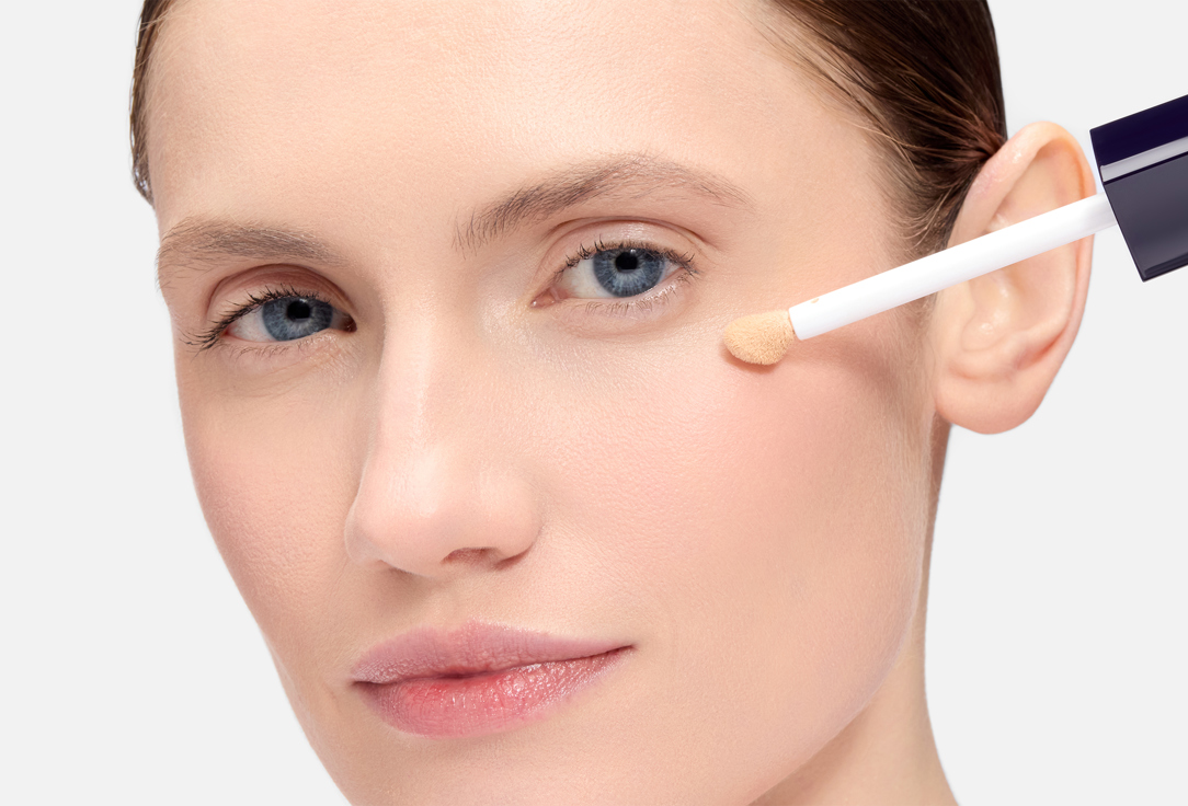 Estée Lauder Brightening Skincealer Concealer Futurist 1N, Light 6 ml Estée Lauder Brightening Skincealer Concealer Futurist