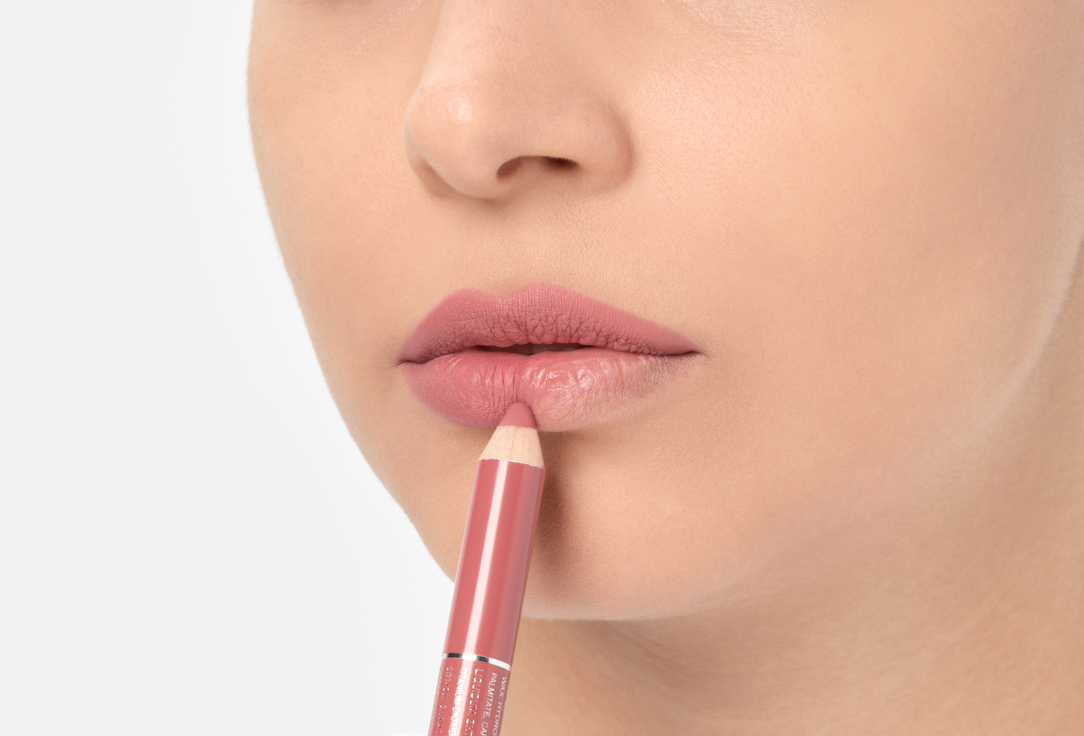 Character Long-Lasting  Matte Lipstick Revolution