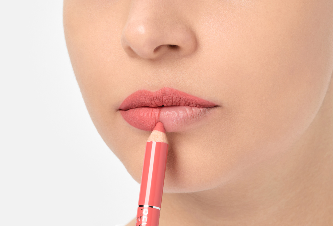 Character Long-Lasting  Matte Lipstick Revolution