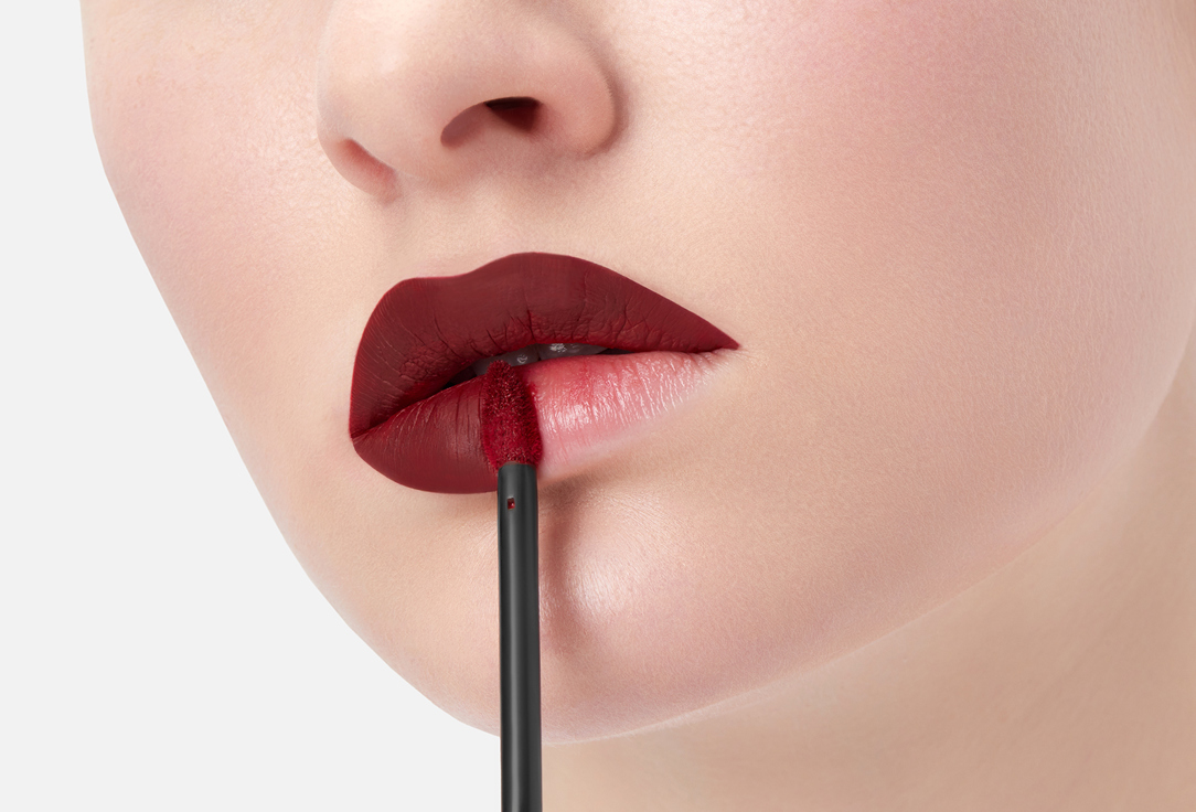 Kevyn Aucoin lipstick Velvet Lip Paint Striking Striking 5 Kevyn Aucoin lipstick Velvet Lip Paint Striking