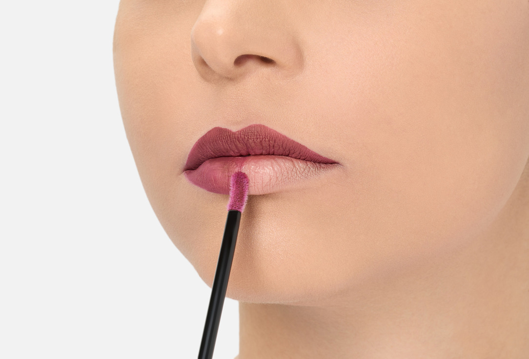 DEBORAH MILANO Matte liquid lipstick Fluid velvet Purple wine 4.5 g DEBORAH MILANO Matte liquid lipstick Fluid velvet