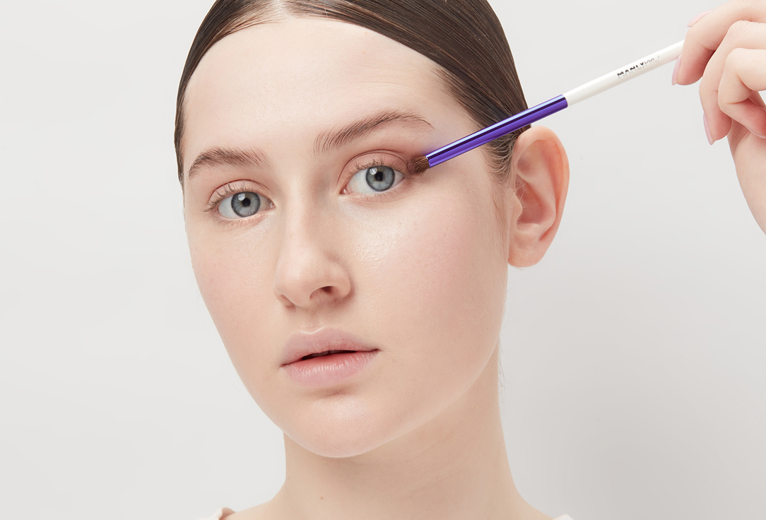 Manly PRO Small Round Eyeshadow Blending Brush K37