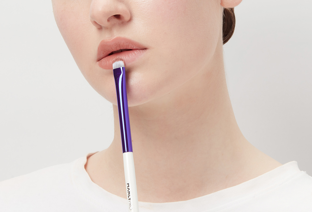 Manly PRO Small Flat Lip Brush K121