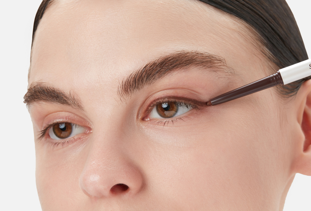 Clio Waterproof eyeliner Sharp, so simple