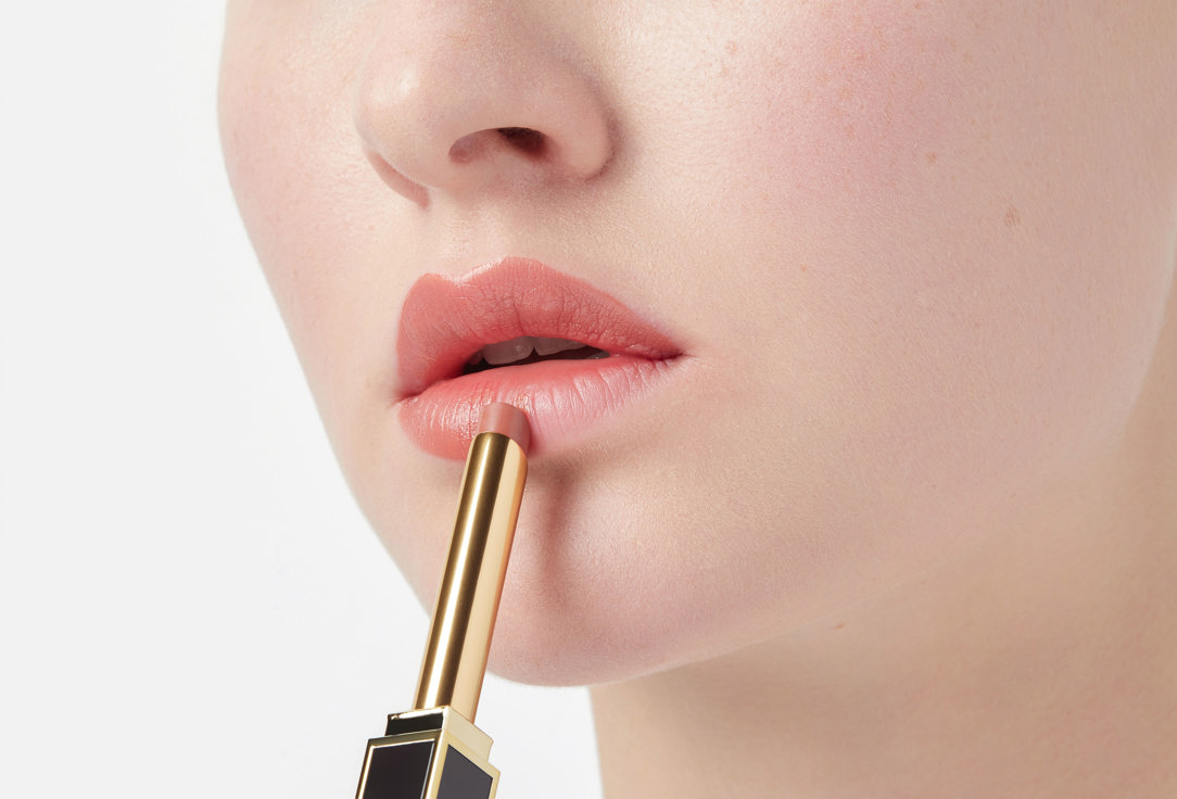 Tom Ford High-shine hydrating lipstick ULTRA SHINE LIP COLOR 151, Iconic Nude 0.9 g Tom Ford High-shine hydrating lipstick ULTRA SHINE LIP COLOR