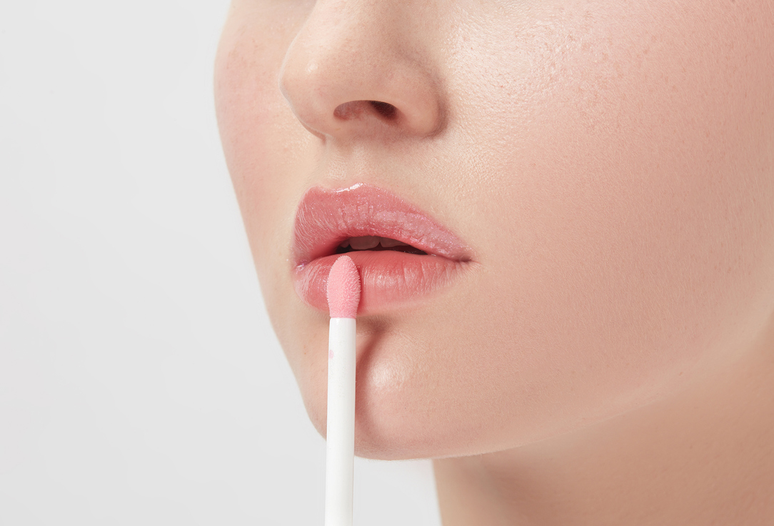 SEVEN7EEN Lip gloss spf15 Juicy Shine 14, Pink sparkle 10 ml SEVEN7EEN Lip gloss spf15 Juicy Shine