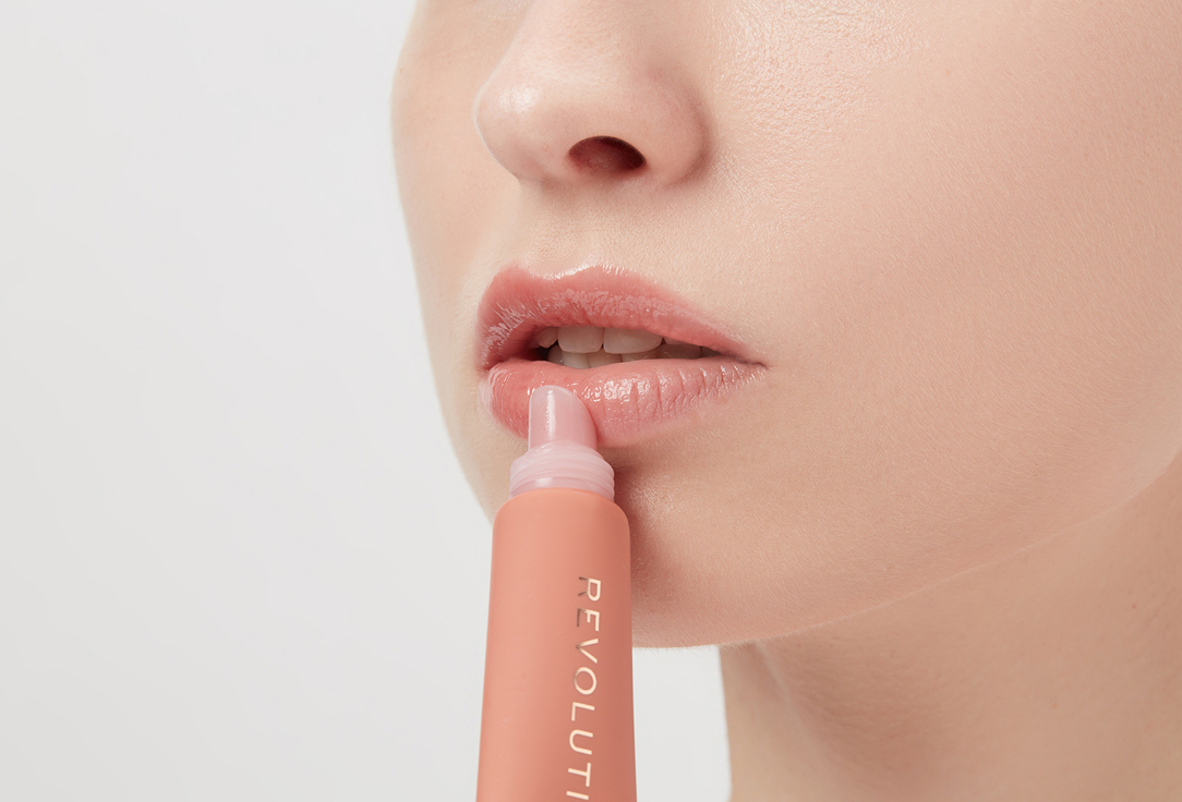MakeUp Revolution Smoothing Lip Balm Juicy Peptide Lip Balm Nude spice 8 ml MakeUp Revolution Smoothing Lip Balm Juicy Peptide Lip Balm