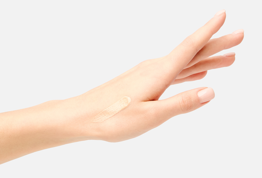YuR Creamy foundation SPF 50+ Moist layer cushion