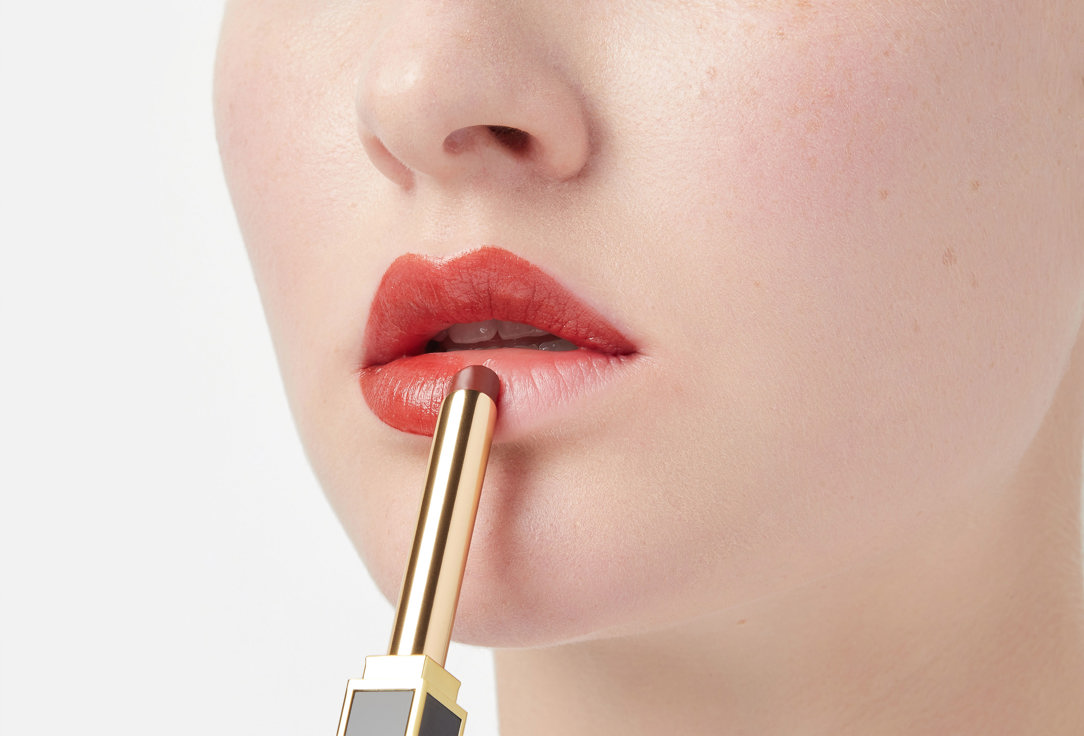 Tom Ford High-shine hydrating lipstick ULTRA SHINE LIP COLOR