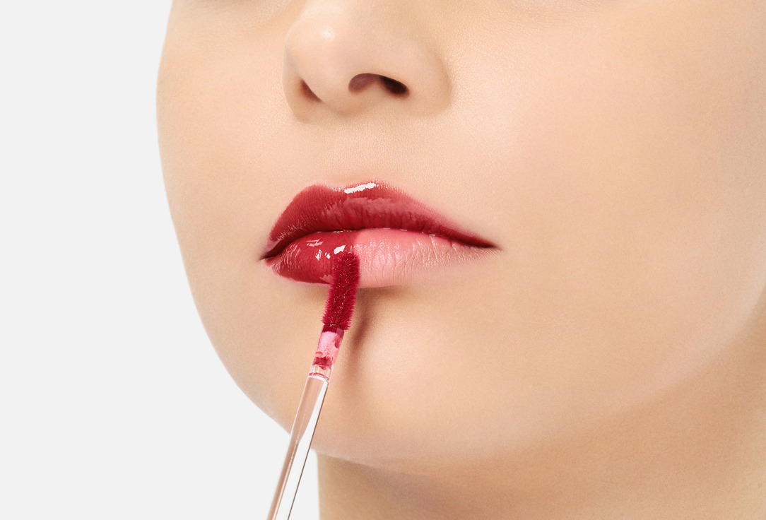 IM MEME Moisturizing lip gloss LIP SILHOUETTE