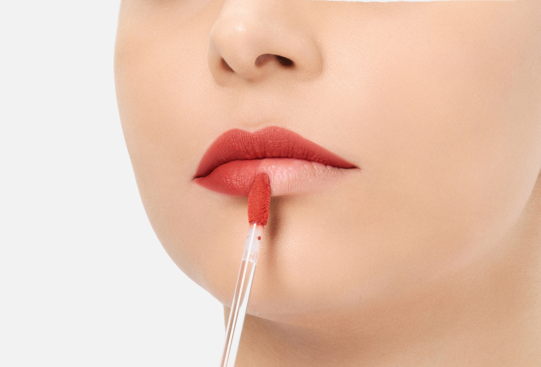 IM MEME Moisturizing mette lip gloss LIP SILHOUETTE