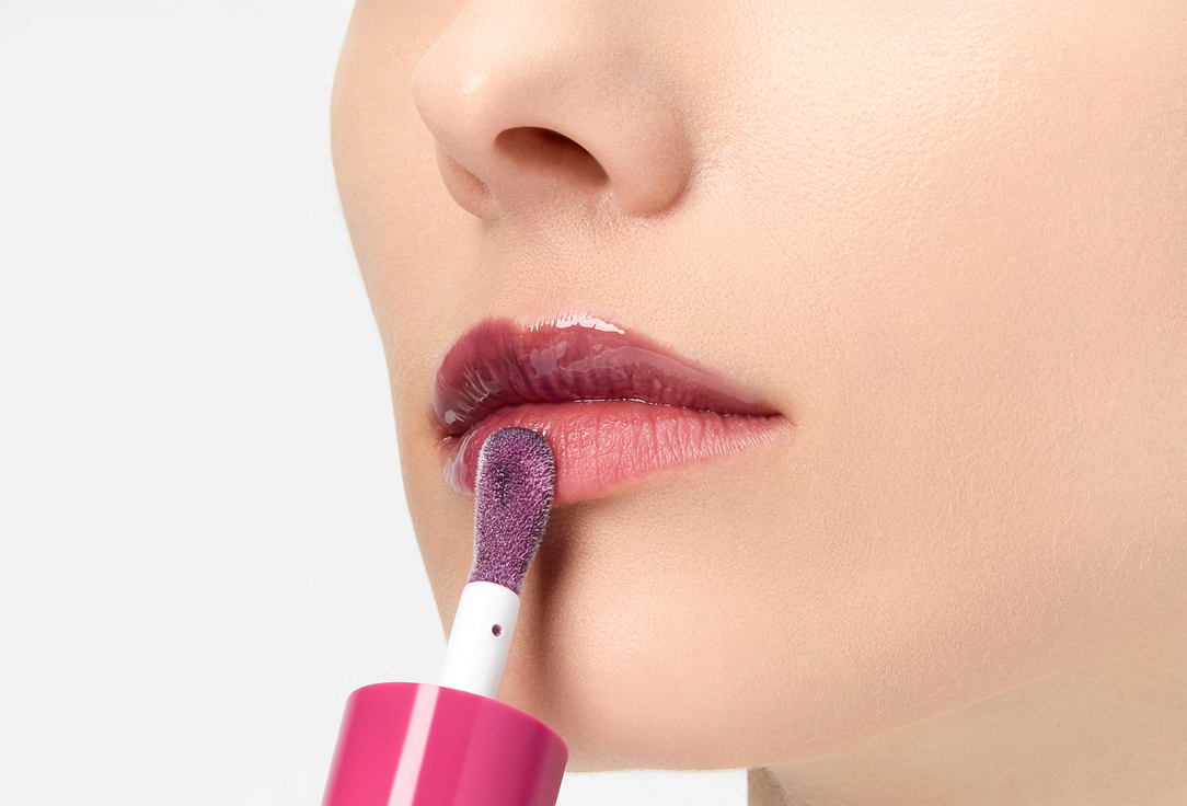 RELOVE REVOLUTION Lip Gloss Kiss It