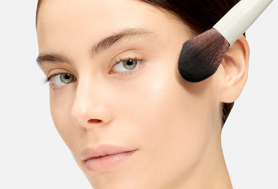 NATASHA DENONA Brightening face powder INFUSED GLOW BEAUTIFIER