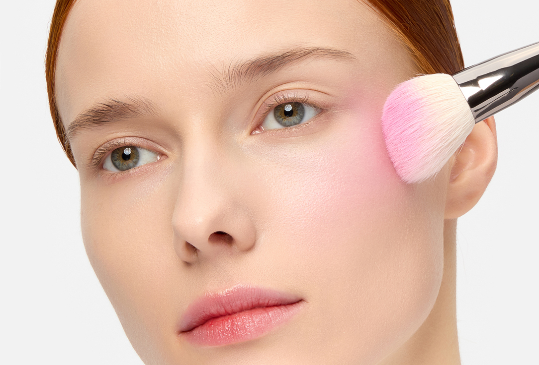 MakeUp Revolution Compact blush Beam Bright Blush Lick of lilac 2.8 g MakeUp Revolution Compact blush Beam Bright Blush