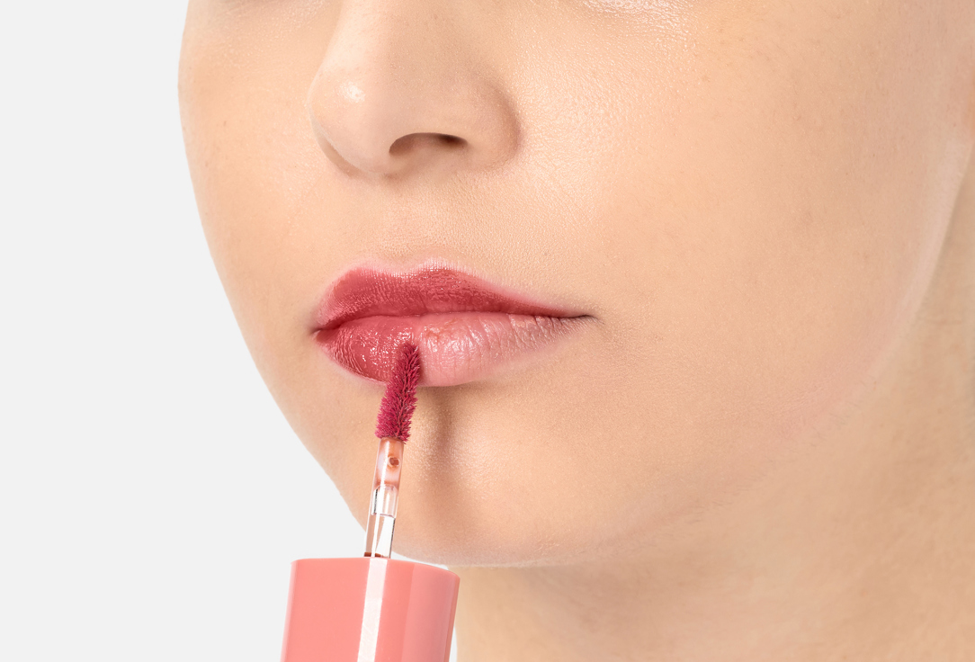 AMUSE Plumping & Moisturizing Lip Gloss BEBE TINT