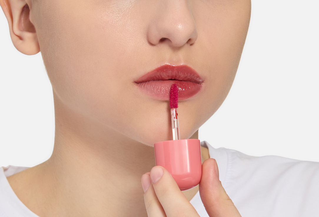 AMUSE Plumping & Moisturizing Lip Gloss BEBE TINT 06, Pink fig 3.8 g AMUSE Plumping & Moisturizing Lip Gloss BEBE TINT