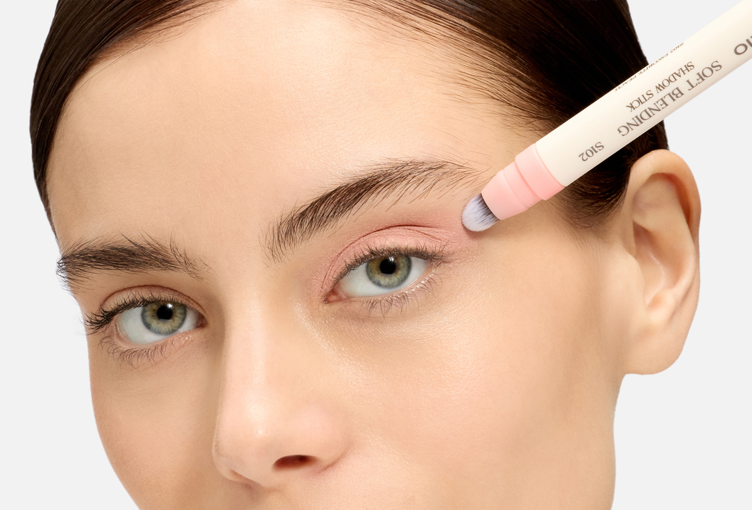 Clio Eye Shadow Stick SOFT BLENDING