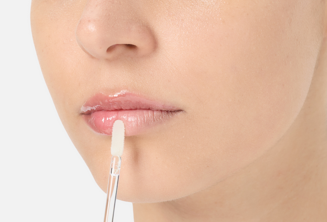 MOIRA Hydrating lip gloss Luminizer Lip Gloss 001, A Must 1 pcs MOIRA Hydrating lip gloss Luminizer Lip Gloss