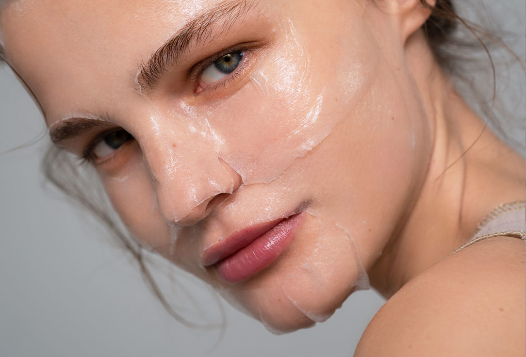 DARLING* Cooling anti-wrinkle face sheet mask Face shot