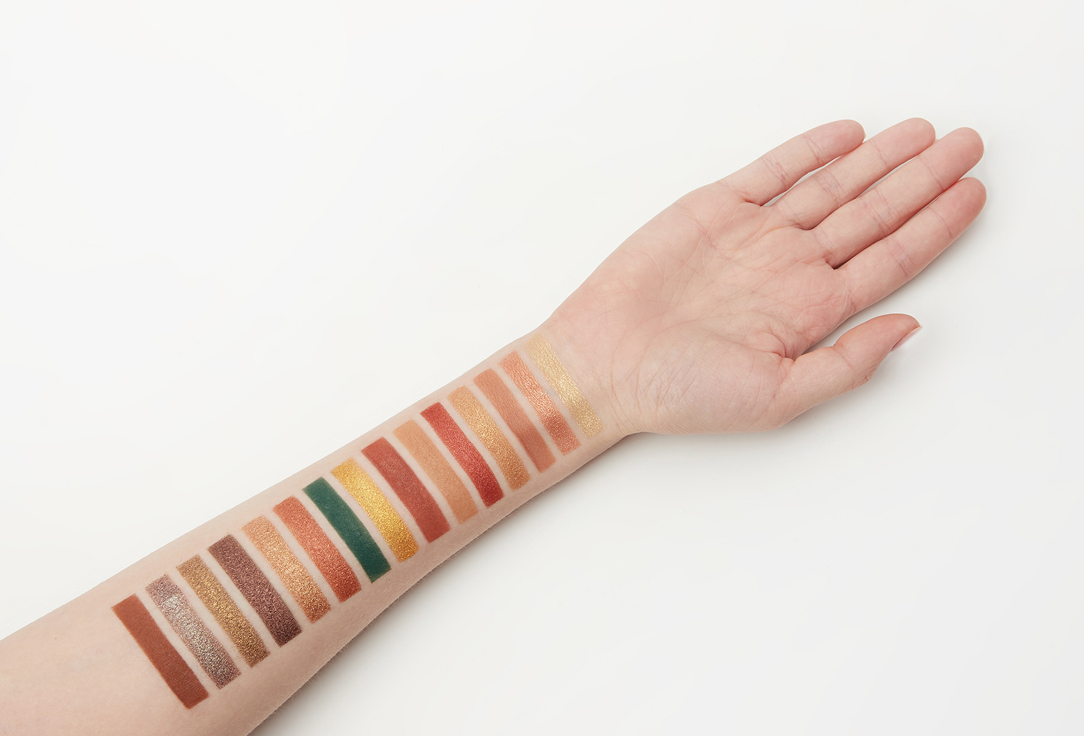 MILANI 15-color Eyeshadow Palette Gilded