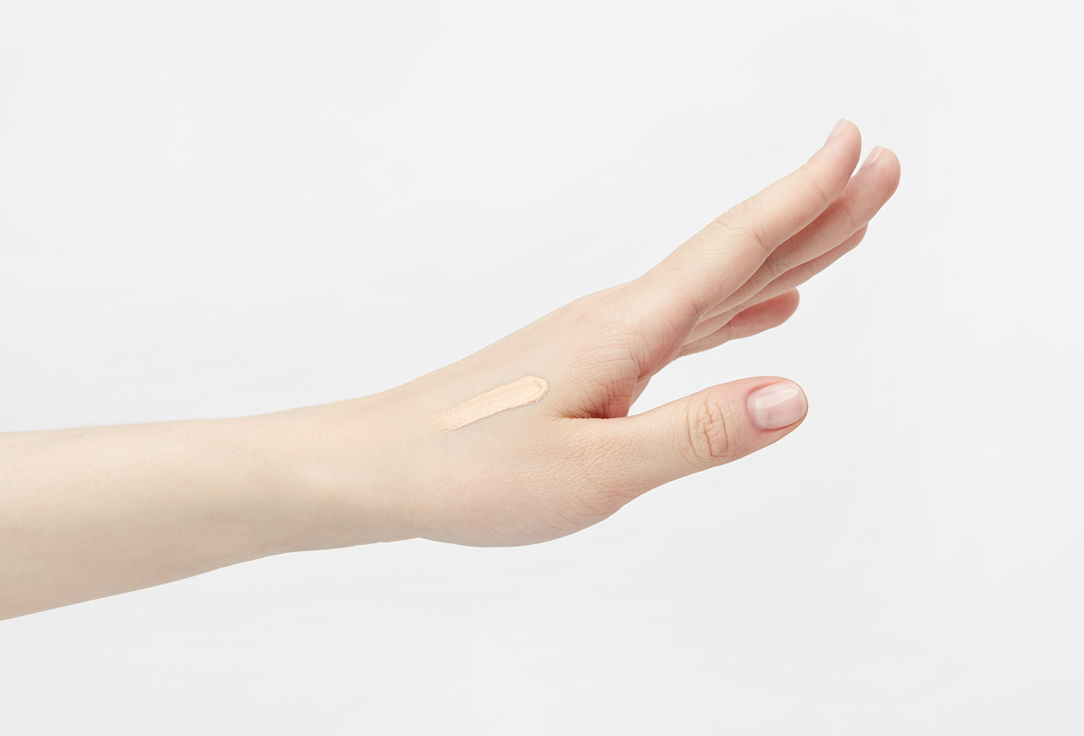 3INA Long-lasting, medium to high coverage matte concealer The 24H Concealer
