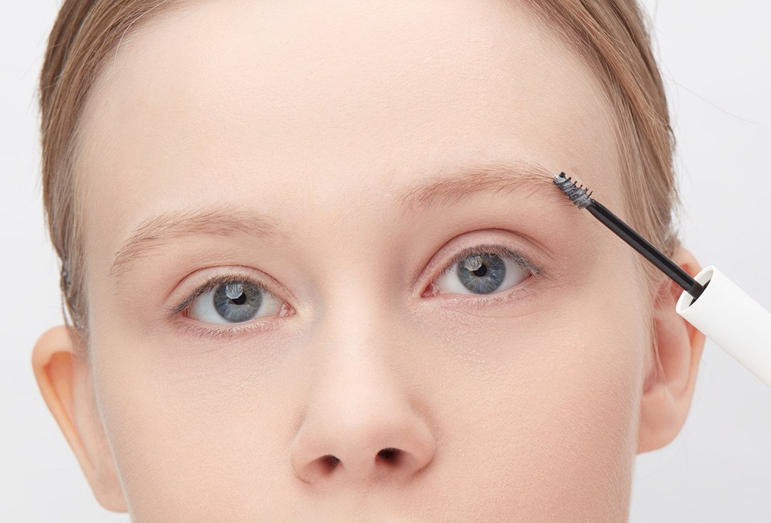3INA long-Lasting gel eyebrow mascara The Eyebrow Mascara 100, Clear 4 ml 3INA long-Lasting gel eyebrow mascara The Eyebrow Mascara