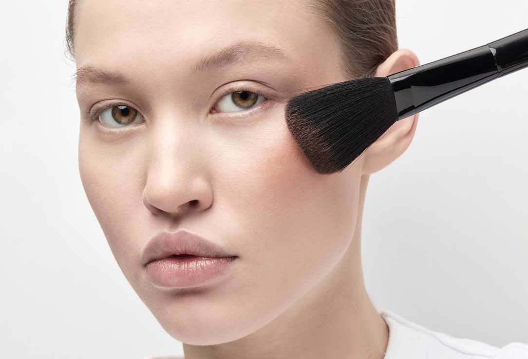 Romanovamakeup Face Makeup Brush S3 SCULPTING & BRONZER Brush