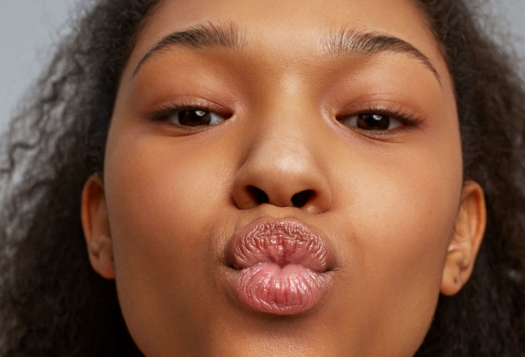 DARLING* Macadamia nut oil lip butter Lip Soother 1.8 g DARLING* Macadamia nut oil lip butter Lip Soother