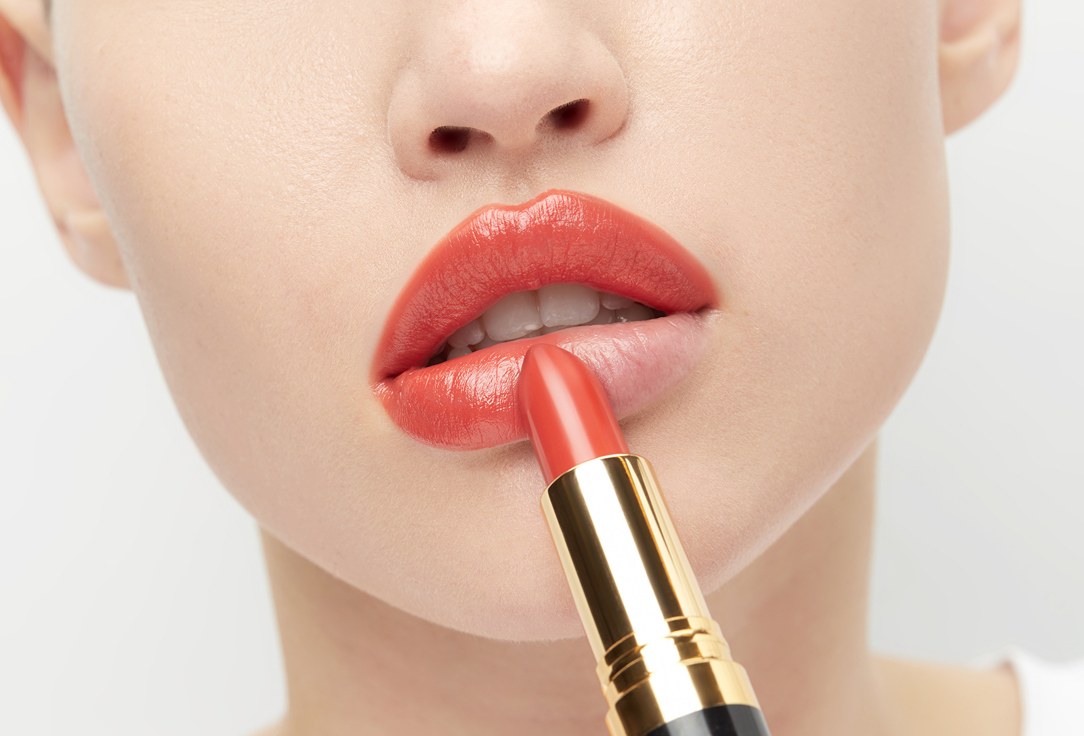 Revlon Moisturizing Satin Lipstick Super Lustrous