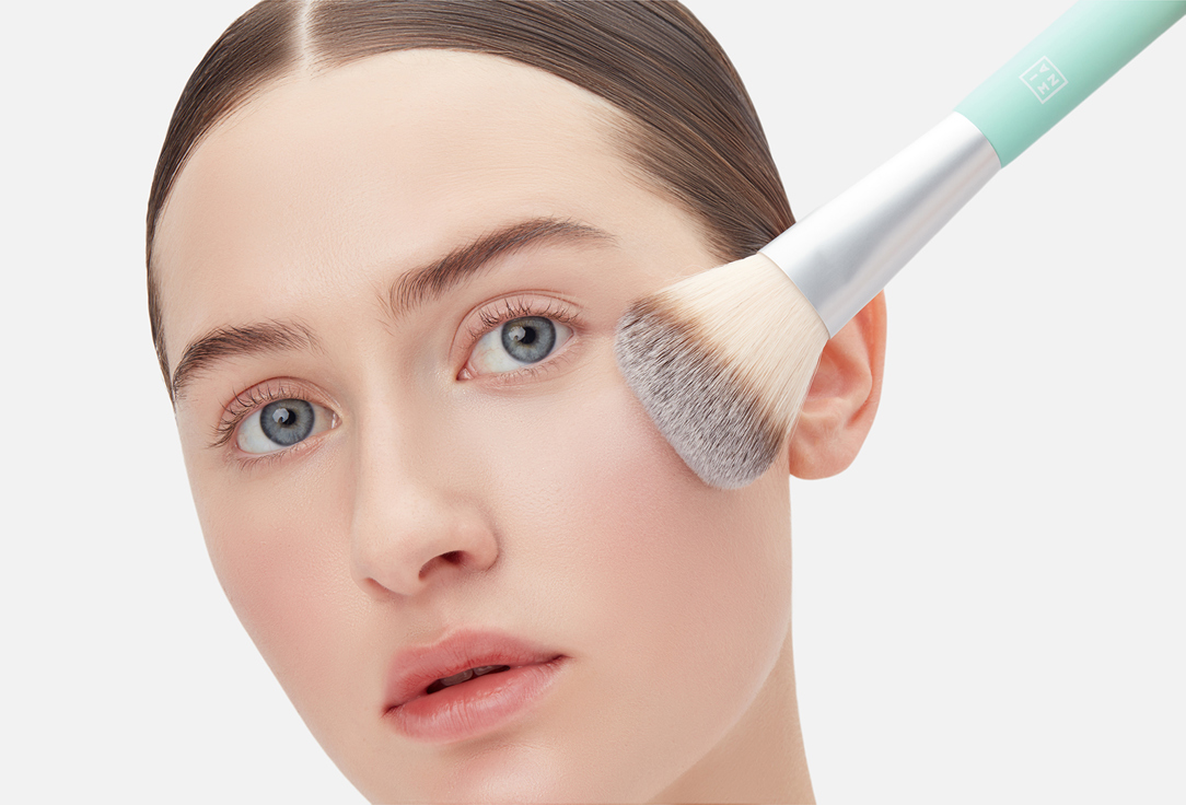 3INA Versatile Powder Brush The Powder Brush
