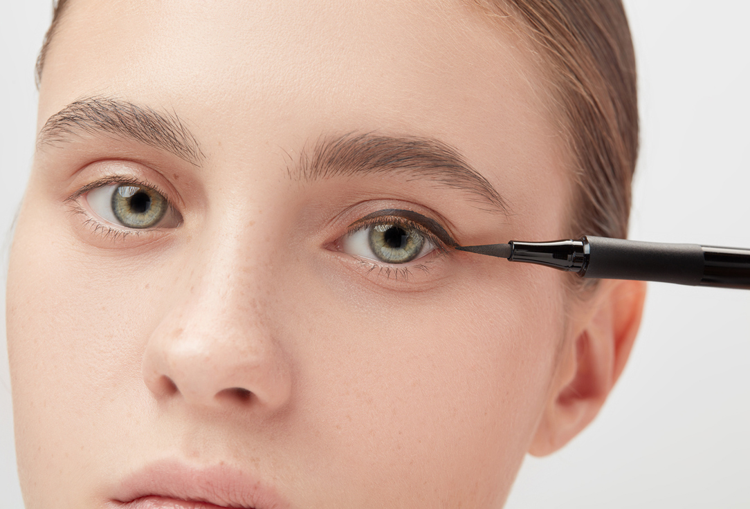 Gosh Long-lasting Eyeliner INTENSE EYELINER PEN