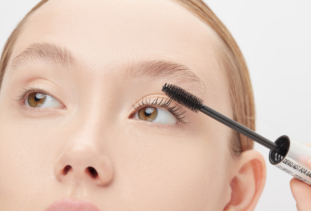 SEVEN7EEN Lengthening Voluminous Mascara The Stylist