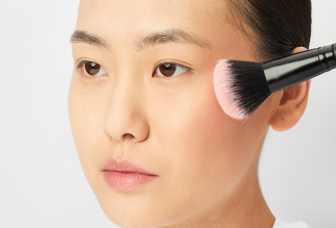 MILANI Illuminating Powder Blush Baked Blush