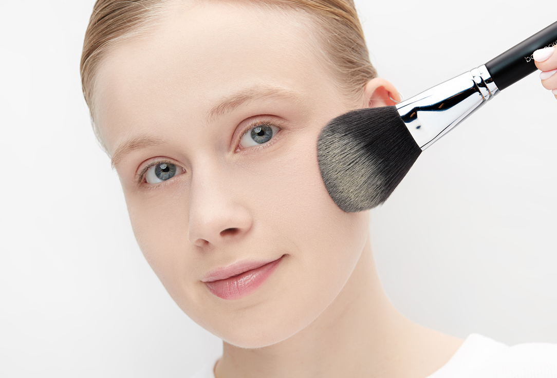BODYOGRAPHY Brush coverage