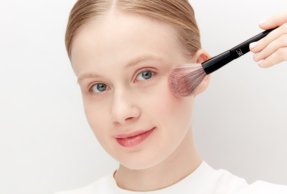 Beter Blush Brush Elite Yachiyo Blush Brush